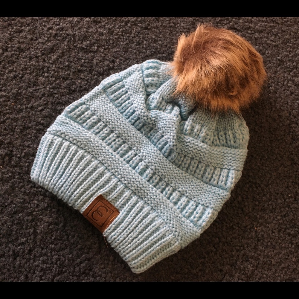 Light Blue Knit Beanie with Faux Fur